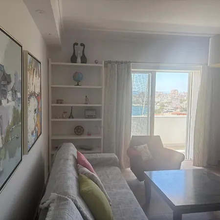View דירה *